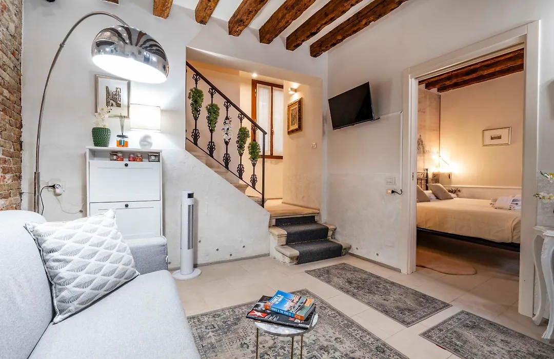 Ca' Pestrin Suite House - San Marco Square-1